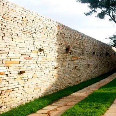 Muro de Pedras Para Proteção do Imóvel em Joinville